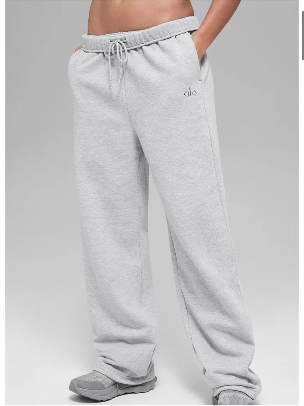 NWT Alo Yoga Accolade Straight Leg Sweatpant Sz XL Trendy Spellout workout